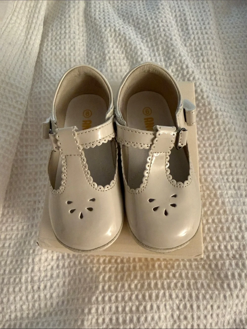 Angel Patent Cream Kids Shoes Box - Soft Cream Finish size 6